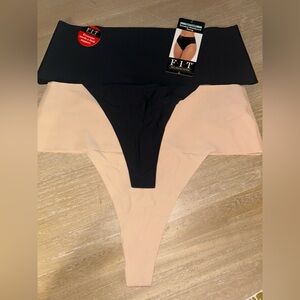 NEW WITH TAGS. F I T Women's Light Control Bonded Waistband Thongs Size Large.
